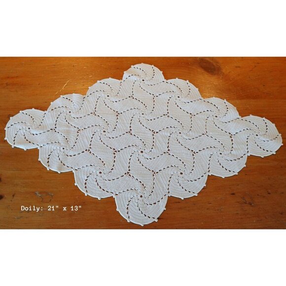 3 Doilies Doily Crocheted Tatted Doily White Vintage Doilies T5 - Picture 3 of 4